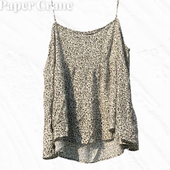 Paper Crane Floral Cream and Green Button Tank Top - Picture 2 of 3